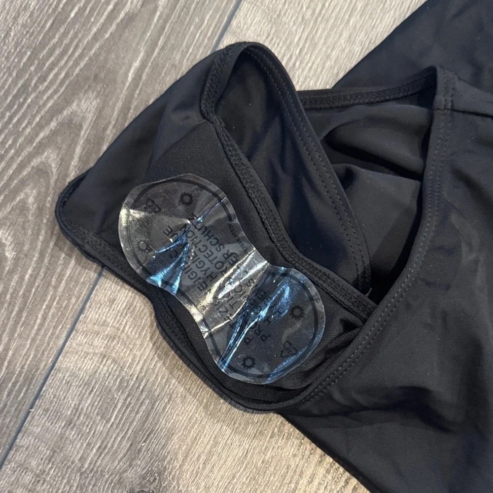 Amazon Black Women's One-Piece Swimsuit - Picture 3 of 5